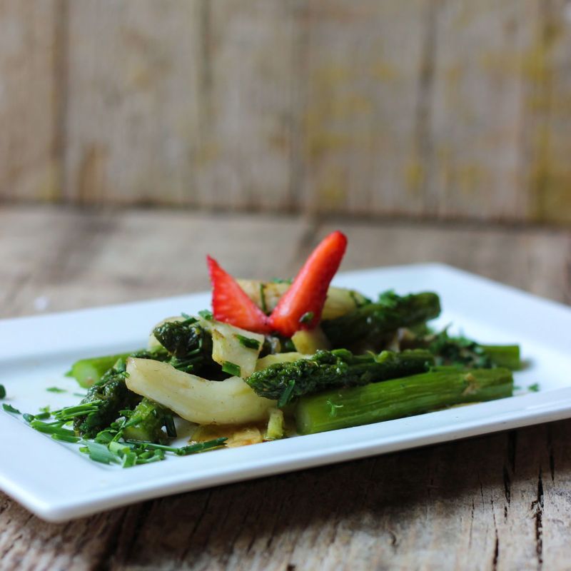 Gegrilltes Fenchel-Spargelgemüse