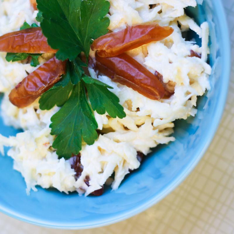 Arabischer Pastinaken-Dattel-Salat