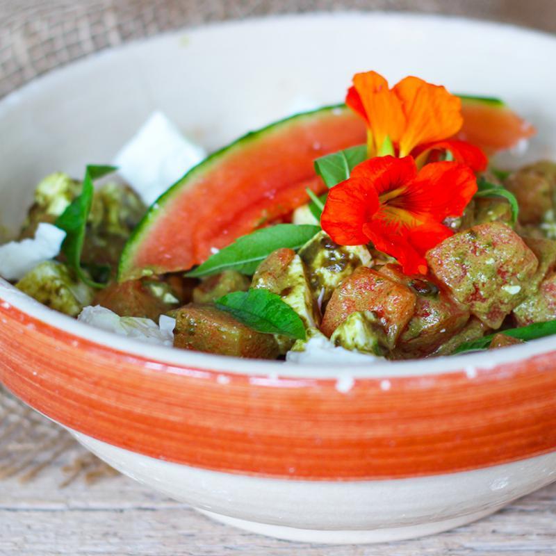 Melonen-Fetakäsesalat mit Kürbiskernmus