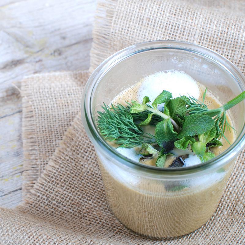 Thailändische Yacon-Suppe