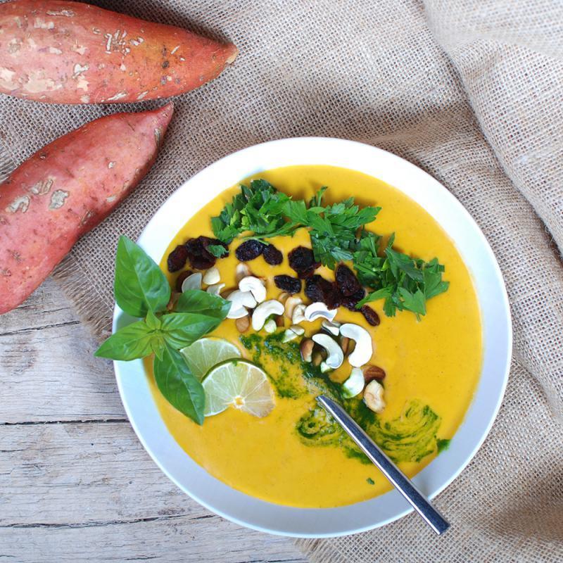 Thai Süßkartoffel-Currysuppe