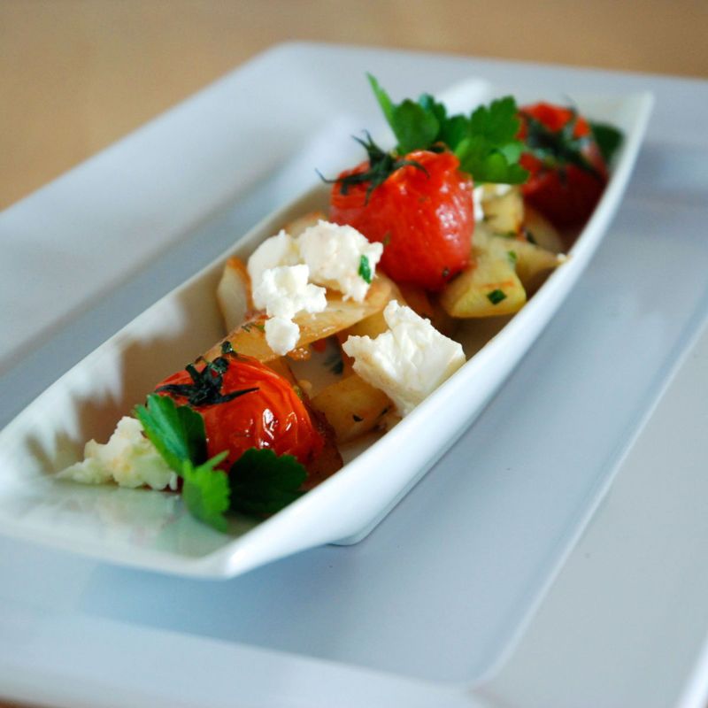 Gegrillter Fenchel mit Kirschtomaten und Fetakäse