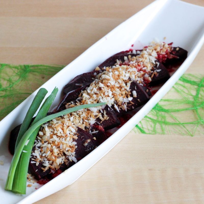 Rote Rüben mit Chili-Kokosflocken 